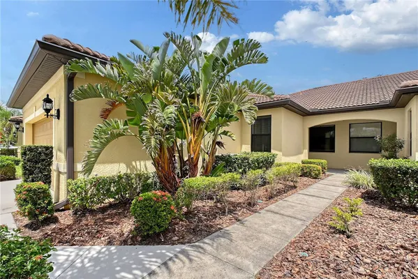 Property Slideshow image 3 of 69 | 1318 ballota ln, North Port, FL, 34289