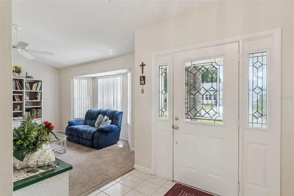 Property Slideshow image 2 of 86 | 25933 newcombe cir, Leesburg, FL, 34748