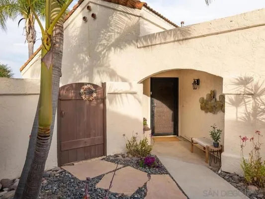 Property Slideshow image 3 of 68 | 12872 circulo dardo, San Diego, CA, 92128