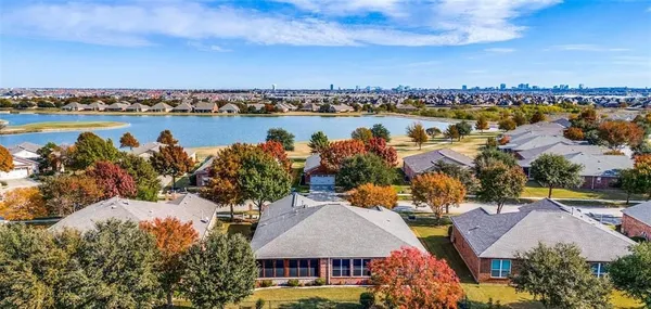 Property Slideshow image 2 of 27 | 862 carrington greens dr, Frisco, TX, 75036