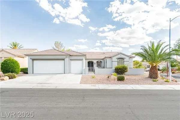 Property Slideshow image 2 of 72 | 2589 evansville ave, Henderson, NV, 89052