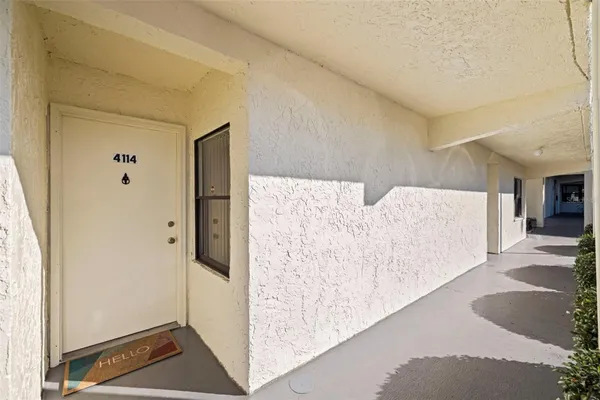 Property Slideshow image 2 of 40 | 14130 rosemary ln apt 4114, Largo, FL, 33774