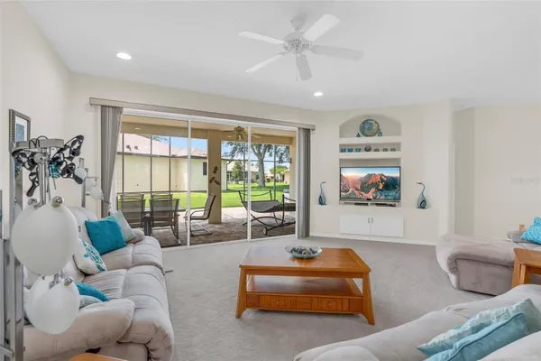 Property Slideshow image 3 of 41 | 5524 sir churchill dr, Leesburg, FL, 34748