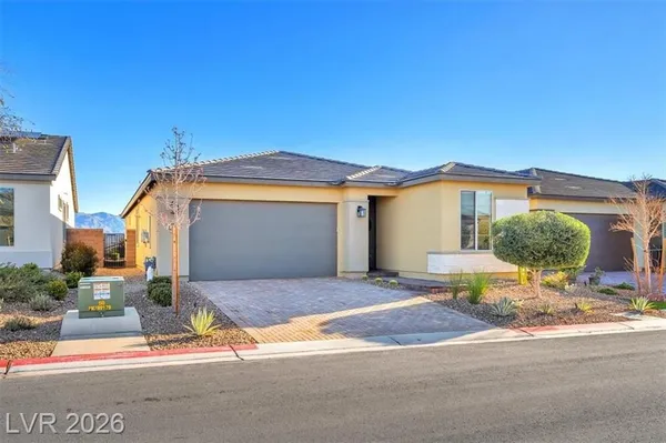 Property Slideshow image 2 of 60 | 10080 chrysolite pl, Las Vegas, NV, 89143