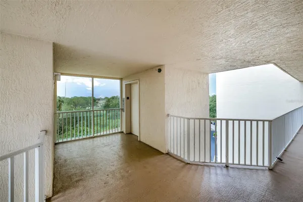 Property Slideshow image 2 of 26 | 1420 huntington ln 2502, Rockledge, FL, 32955