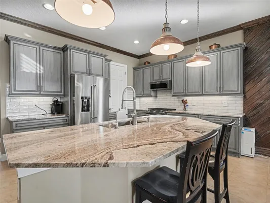 Property Slideshow image 2 of 59 | 1018 overlook ct, Bradenton, FL, 34208