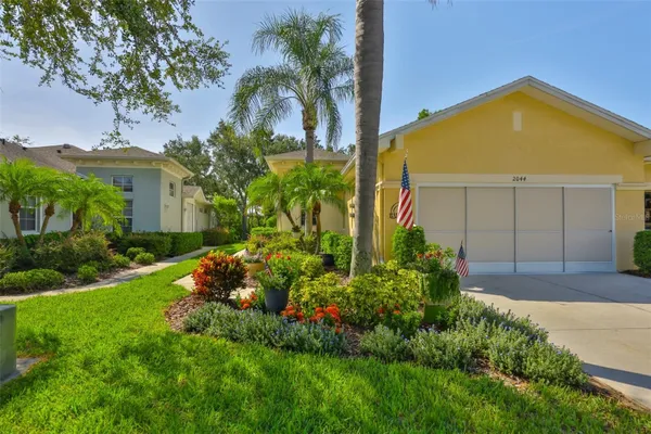 Property Slideshow image 2 of 63 | 2044 sifield greens way, Sun City Center, FL, 33573