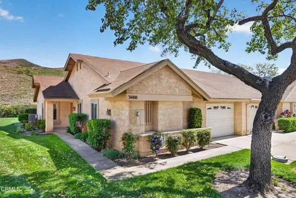 Property Slideshow image 2 of 46 | 34108 village 34 34, Camarillo, CA, 93012