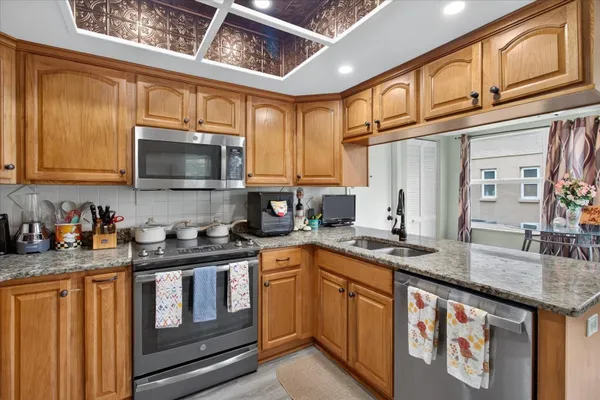 Property Slideshow image 3 of 67 | 10508 quimby dr, Port Richey, FL, 34668
