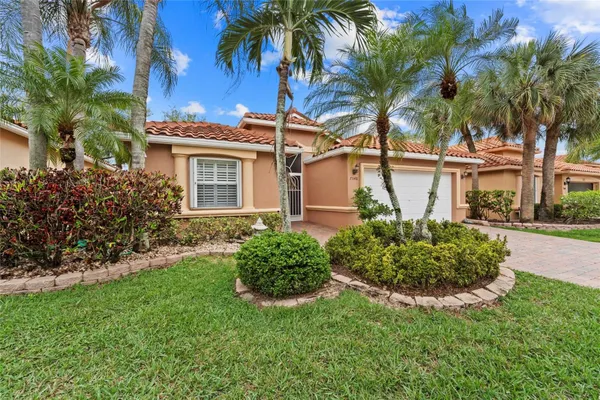 Property Slideshow image 3 of 36 | 7548 caprio dr, Boynton Beach, FL, 33472