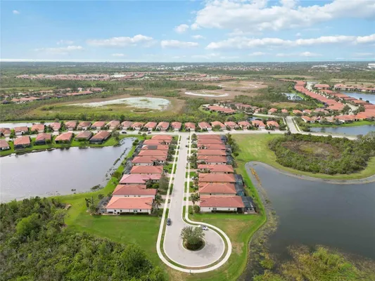 Property Slideshow image 3 of 75 | 10618 corkwood ct, Venice, FL, 34293