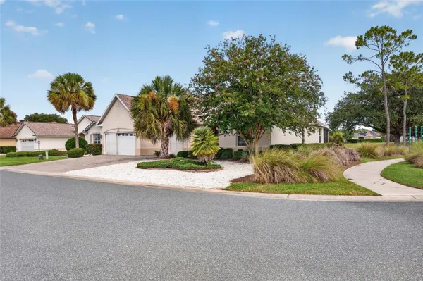 Property Slideshow image 2 of 32 | 8251 sw 84th place rd, Ocala, FL, 34481