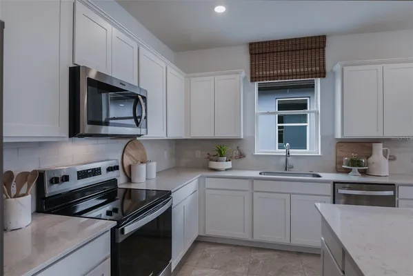 Property Slideshow image 3 of 29 | 9437 daylight dr, Parrish, FL, 34219