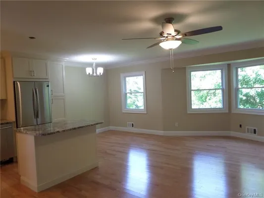 Property Slideshow image 3 of 23 | 15f essex pl f, Yorktown, NY, 10598