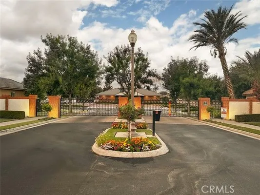 Property Slideshow image 3 of 34 | 10014 brigadoon rose st, Bakersfield, CA, 93311