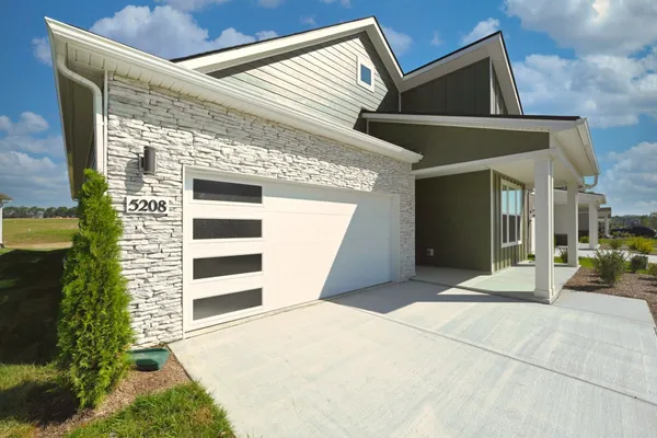 Property Slideshow image 2 of 71 | 5208 synergy pvt way, Gallatin, TN, 37066