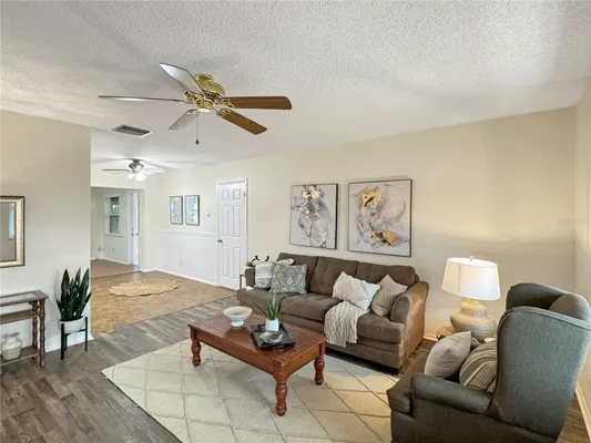 Property Slideshow image 3 of 23 | 9737 36th way, Pinellas Park, FL, 33782