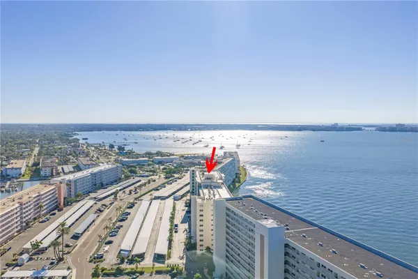 Property Slideshow image 3 of 60 | 6020 shore blvd 712, Gulfport, FL, 33707