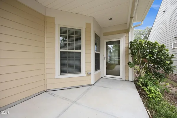 Property Slideshow image 3 of 50 | 147 rosedale creek dr, Durham, NC, 27703