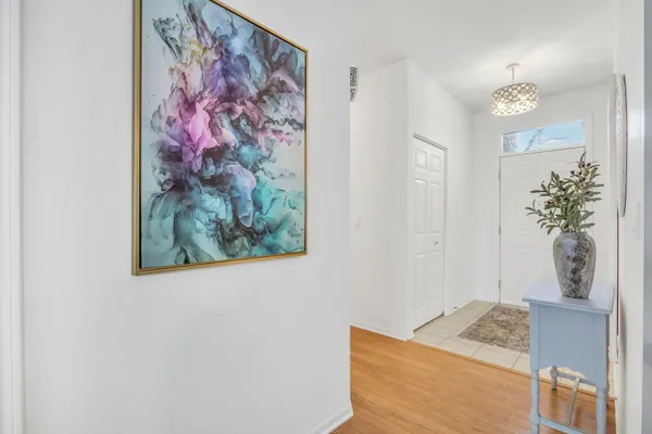 Property Slideshow image 3 of 30 | 2054 carillon dr, Grayslake, IL, 60030