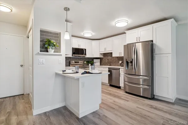 Property Slideshow image 3 of 50 | 715 s alton way 5a, Denver, CO, 80247
