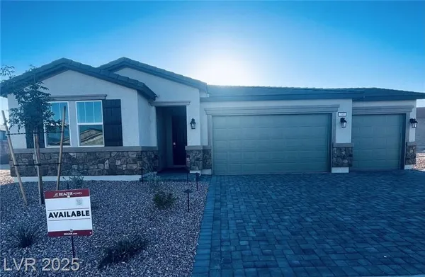 Property Slideshow image 2 of 11 | 540 jefferson ln, Mesquite, NV, 89027