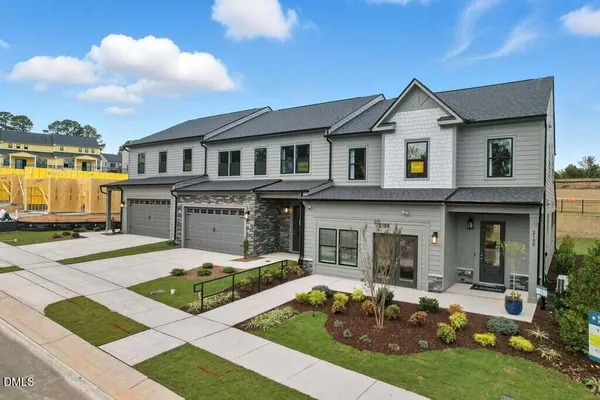Property Slideshow image 3 of 36 | 2106 barnside ln, Apex, NC, 27502