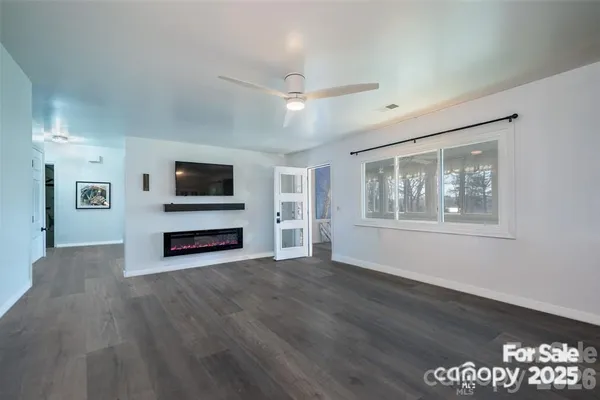 Property Slideshow image 3 of 39 | 1 wintry dr, Hendersonville, NC, 28792