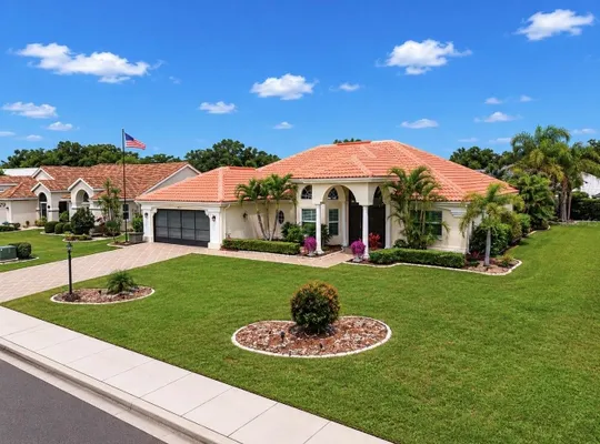 Property Slideshow image 3 of 51 | 2027 new bedford dr, Sun City Center, FL, 33573
