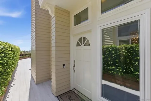Property Slideshow image 3 of 33 | 7327 linden ter, Carlsbad, CA, 92011