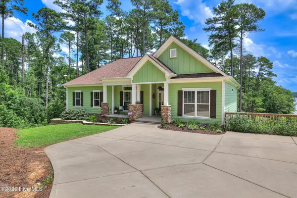 Property Slideshow image 2 of 53 | 137 memorial dr, Mccormick, SC, 29835