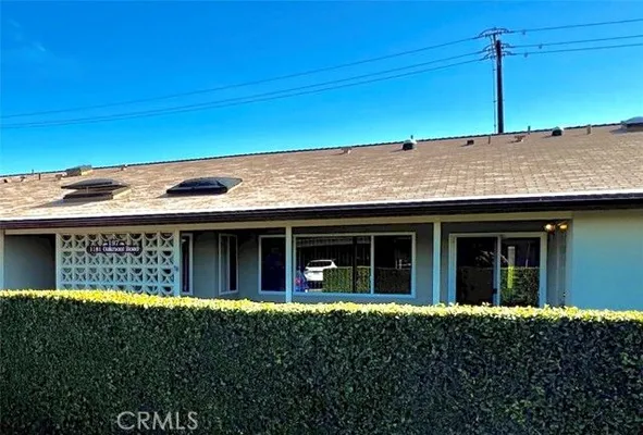 Property Slideshow image 2 of 30 | 197h oakmont rd, Seal Beach, CA, 90740