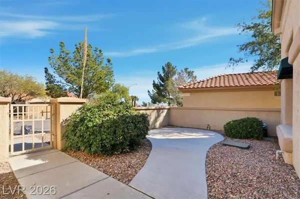 Property Slideshow image 3 of 48 | 11013 mission lakes ave, Las Vegas, NV, 89134