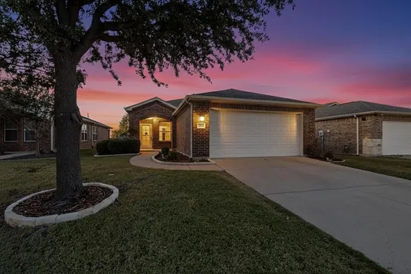 Property Slideshow image 2 of 33 | 1368 troon dr, Frisco, TX, 75036