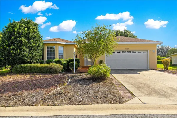 Property Slideshow image 2 of 37 | 8084 sw 81st loop, Ocala, FL, 34476