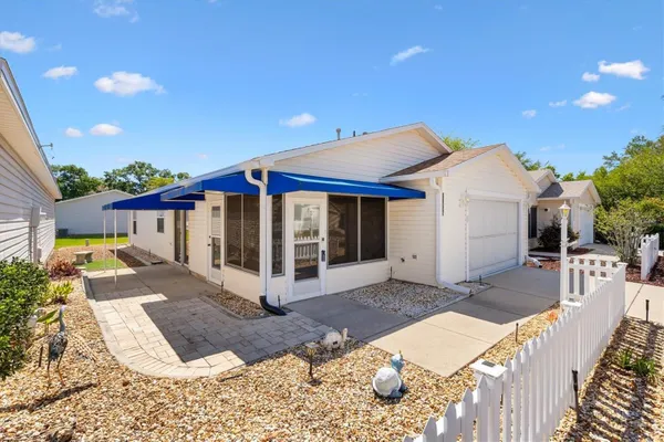 Property Slideshow image 2 of 37 | 17449 se 93rd vine ave, The Villages, FL, 32162