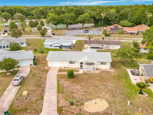 Property Slideshow image 3 of 39 | 8121 sw 107th pl, Ocala, FL, 34481