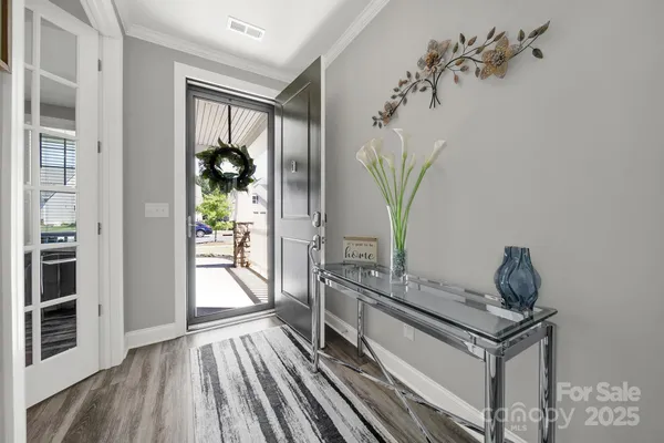 Property Slideshow image 3 of 48 | 10313 superb ln, Charlotte, NC, 28215