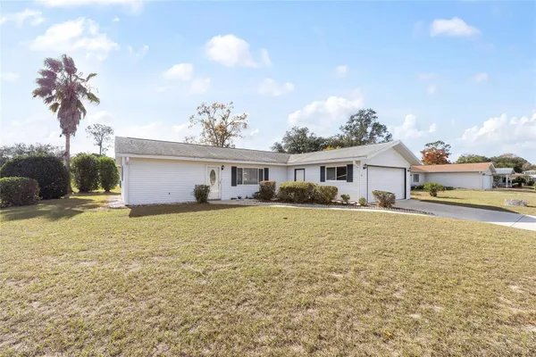 Property Slideshow image 2 of 46 | 8304 sw 107th pl, Ocala, FL, 34481