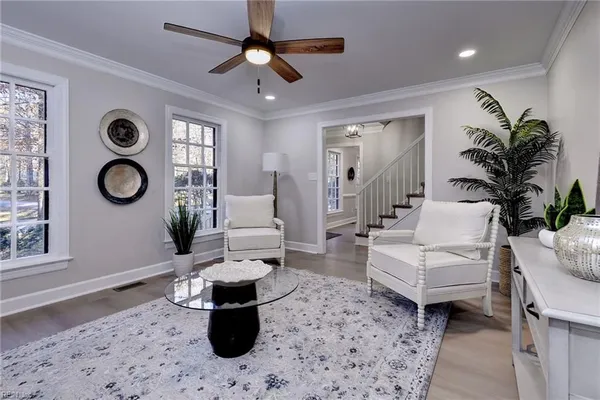 Property Slideshow image 2 of 36 | 100 daingerfield rd, Williamsburg, VA, 23185