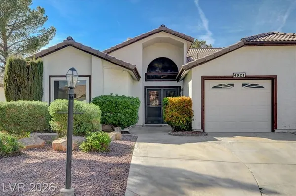 Property Slideshow image 3 of 60 | 4921 ocean shores way, Las Vegas, NV, 89130