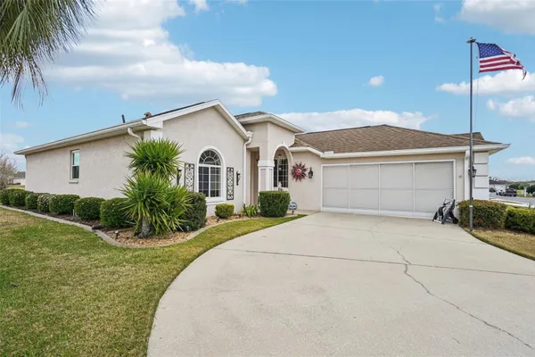 Property Slideshow image 3 of 24 | 5535 nw 23rd pl, Ocala, FL, 34482