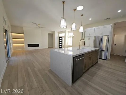 Property Slideshow image 2 of 29 | 10724 argents hill dr, Las Vegas, NV, 89134