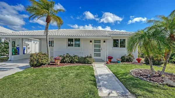 Property Slideshow image 2 of 73 | 948 spanish dr, Longboat Key, FL, 34228