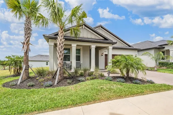 Property Slideshow image 2 of 98 | 10381 tupper cay dr, San Antonio, FL, 33576