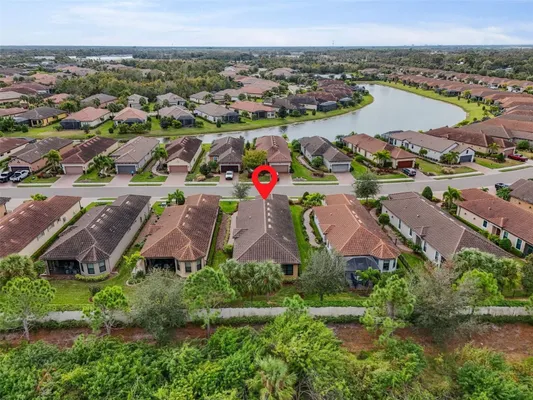 Property Slideshow image 3 of 59 | 10413 highland park pl, Palmetto, FL, 34221