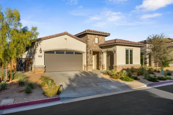 Property Slideshow image 2 of 37 | 80076 champions way, La Quinta, CA, 92253