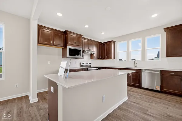 Property Slideshow image 3 of 58 | 757 daisy st, Greenwood, IN, 46143
