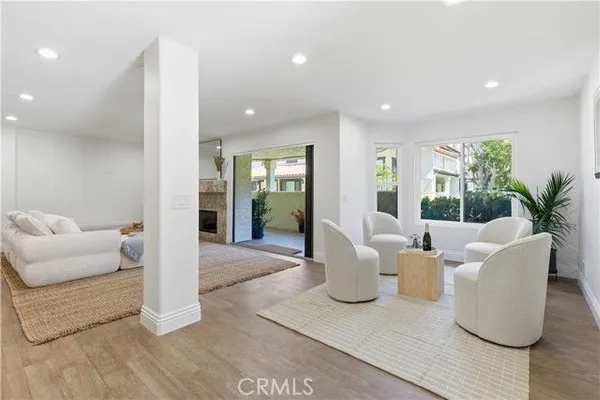 Property Slideshow image 2 of 41 | 1973 majorca dr, Oxnard, CA, 93035