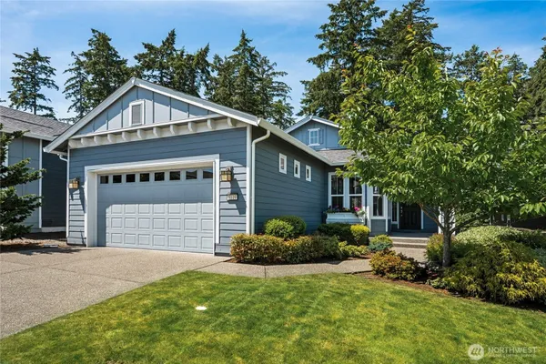 Property Slideshow image 2 of 34 | 5119 herron st, Lacey, WA, 98516